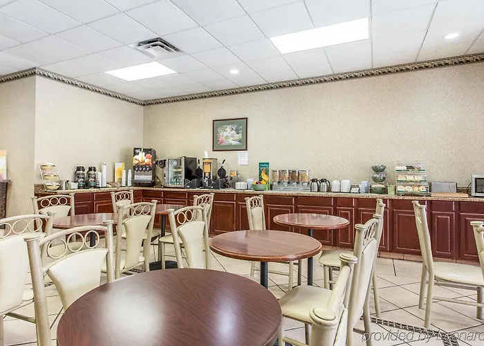 Americas Value Hotel 3*
